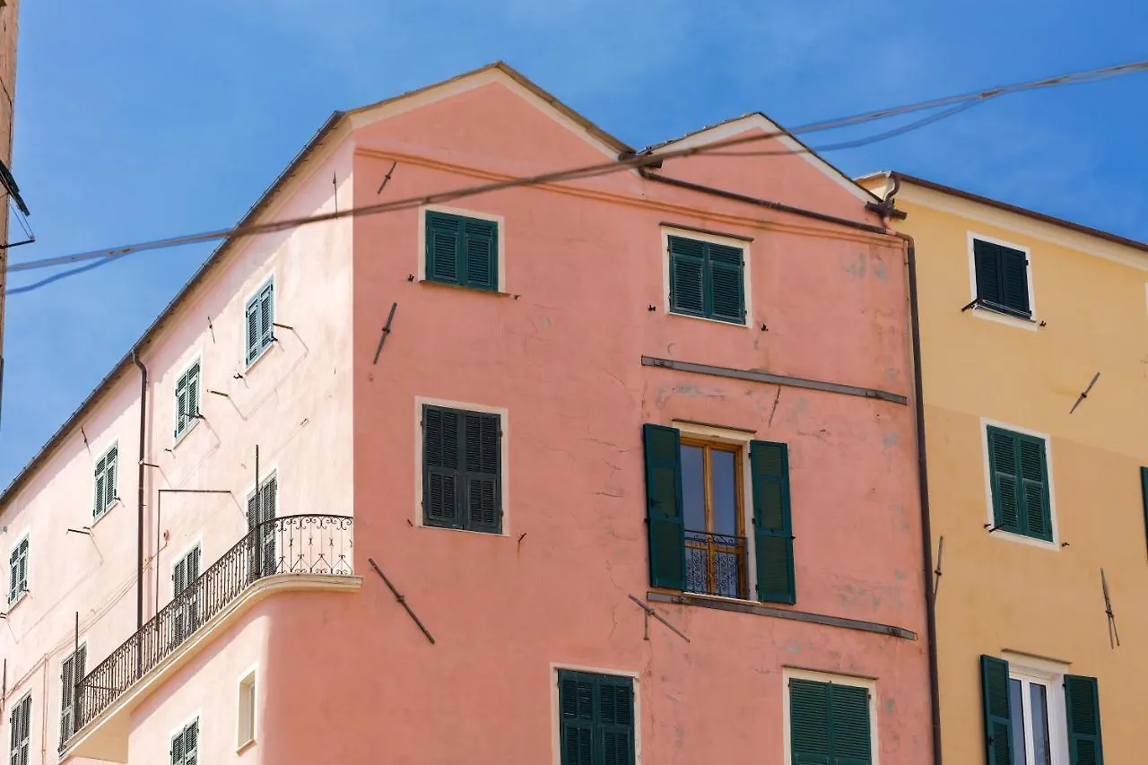 145 - Casa Del Capitano Centro Imperia,300Metri Dal Mare Apartment