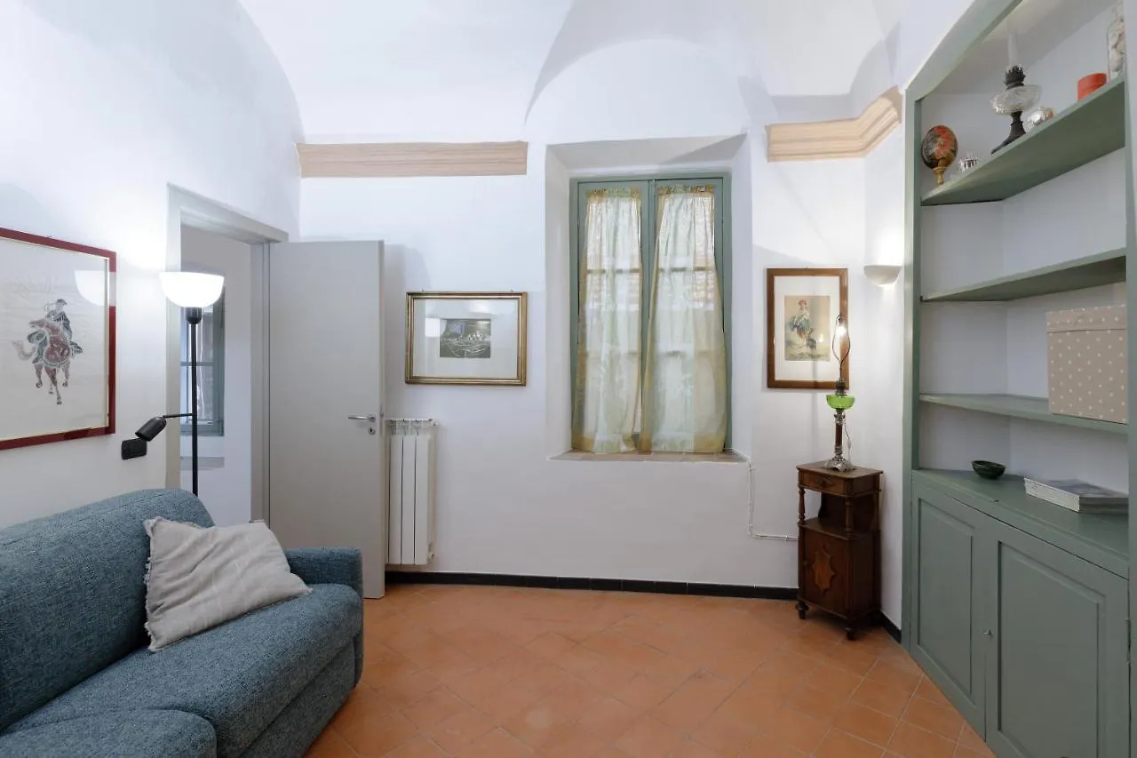 145 - Casa Del Capitano Centro Imperia,300Metri Dal Mare Apartment
