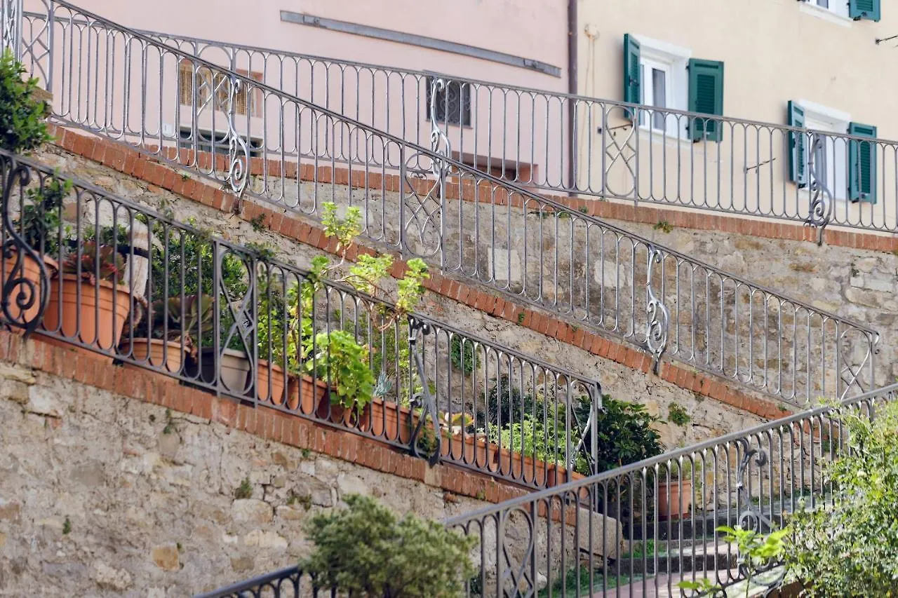 145 - Casa Del Capitano Centro Imperia,300Metri Dal Mare Apartment 0*, Imperia Italy
