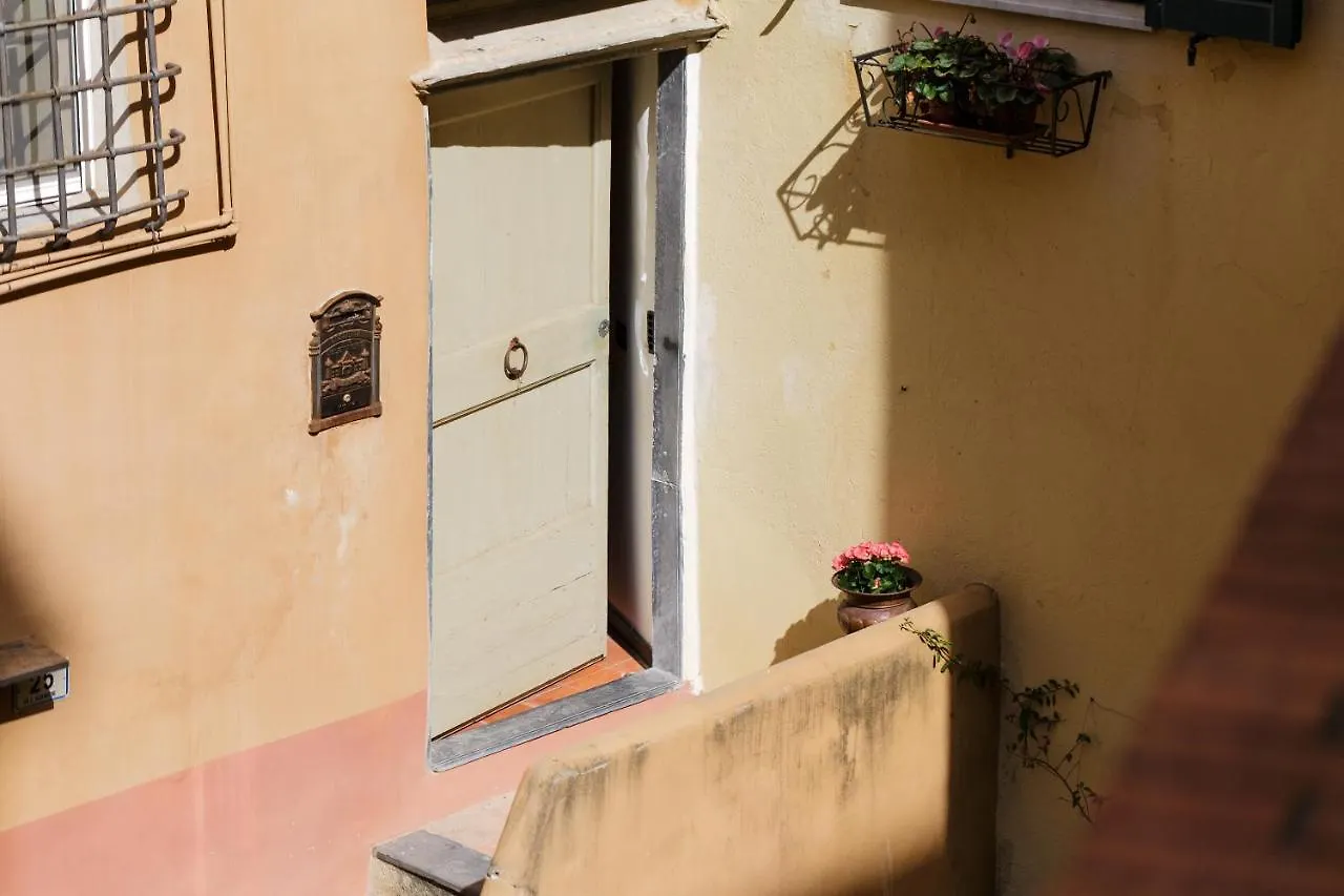 145 - Casa Del Capitano Centro Imperia,300Metri Dal Mare Apartment Italy